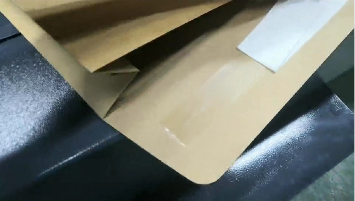 Aplicador autom&aacute;tico de cinta de silicona